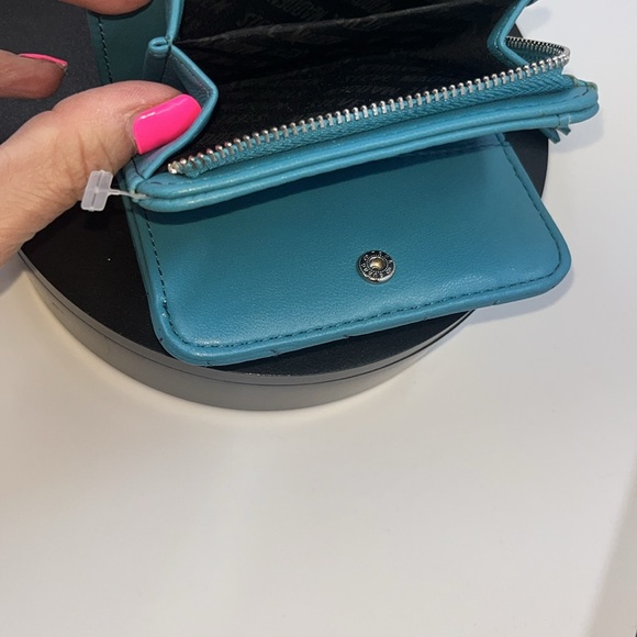 BNWOT Steve Madden Wallet - Picture 5 of 9